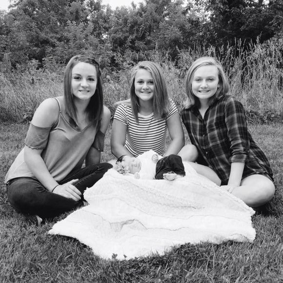 Meet your Posher, Mckenna - Picture 1 of 1